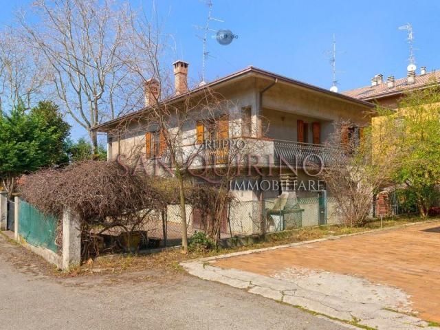Villa in vendita a Novellara RE