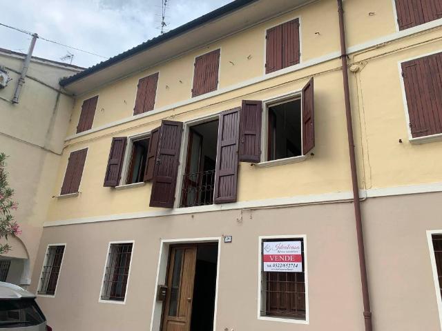 Villa in vendita a Novellara RE