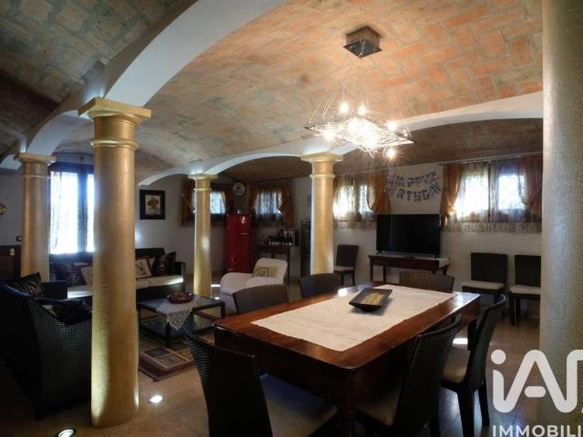 Villa in vendita a Novi di Modena MO