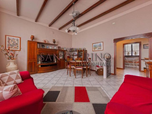 Villa in vendita a Novi di Modena MO