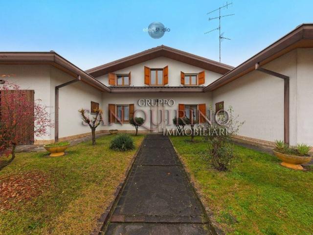Villa in vendita a Novi di Modena MO