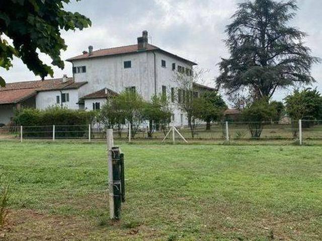 Villa in vendita a Novi Ligure AL