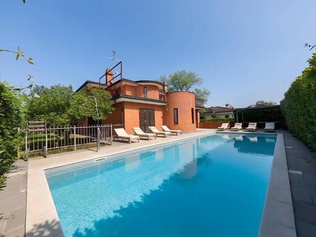 Villa in vendita a Noviglio MI