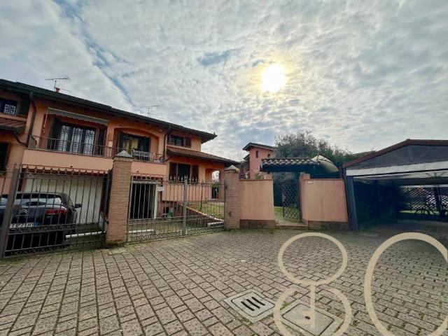 Villa in vendita a Noviglio MI