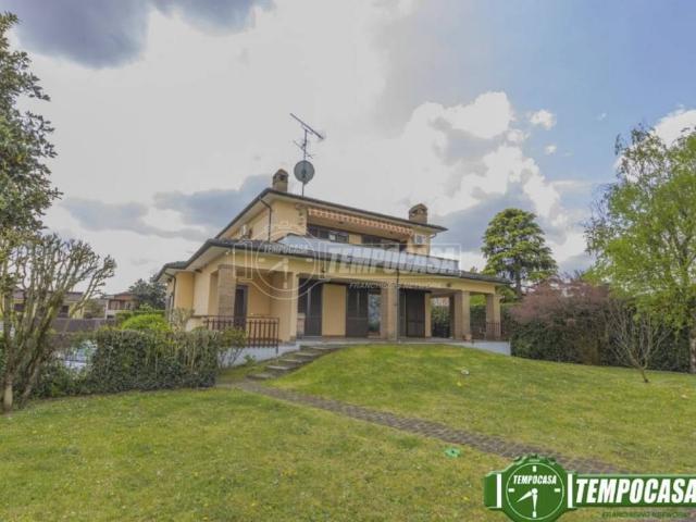 Villa in vendita a Noviglio MI
