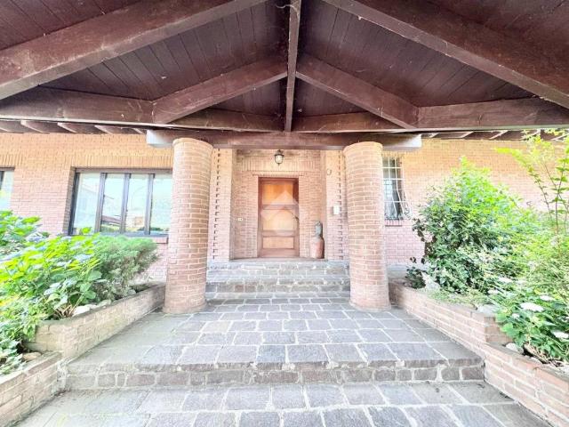 Villa in vendita a Noviglio MI