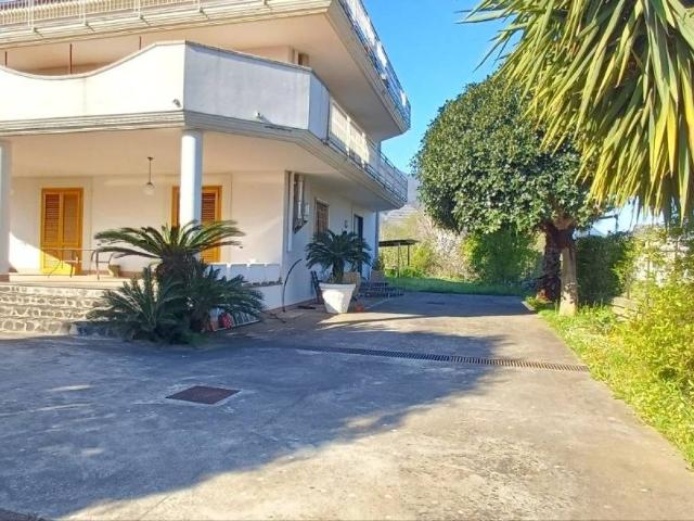 Villa in vendita a Nocera Superiore SA