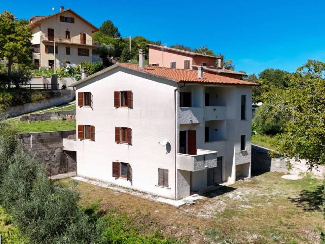 Villa in vendita a Nocera Umbra PG