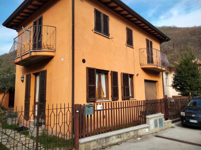Villa in vendita a Nocera Umbra PG