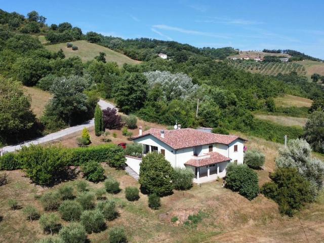 Villa in vendita a Nocera Umbra PG