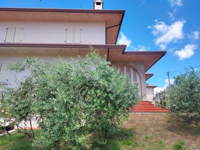 Villa in vendita a Nocera Umbra