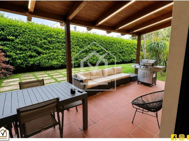 Villa in vendita a Noicattaro BA