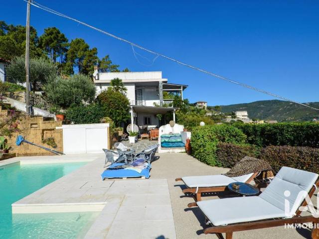 Villa in vendita a Noli SV