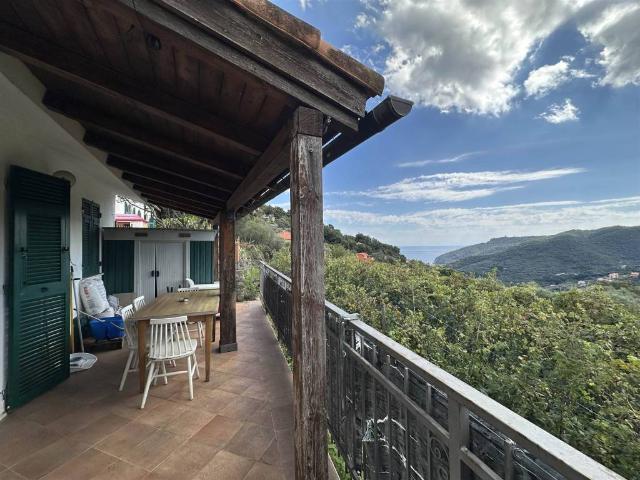 Villa in vendita a Noli SV
