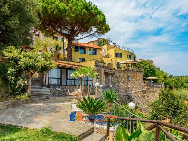 Villa in vendita a Noli SV