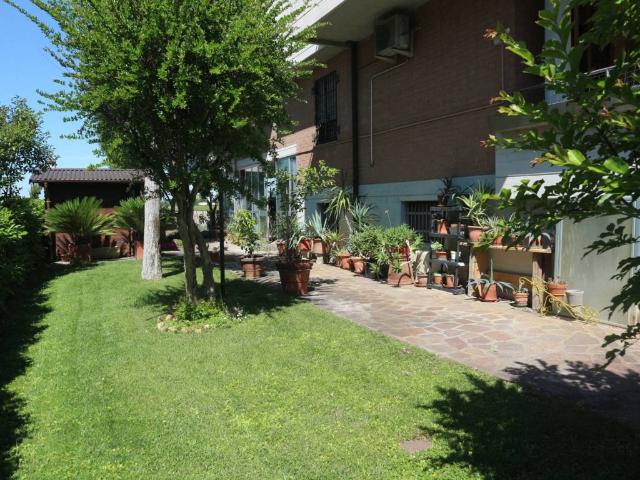 Villa in vendita a Nonantola MO