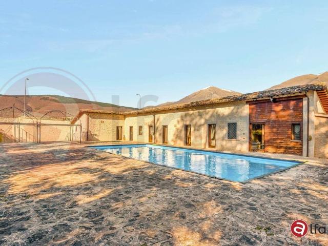 Villa in vendita a Norcia PG