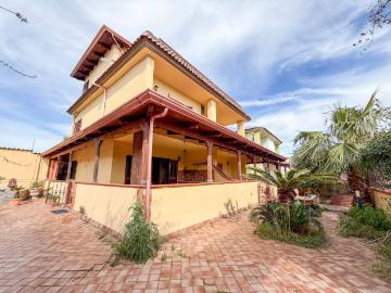 Villa in vendita a Napoli NA