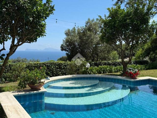Villa in vendita a Napoli NA