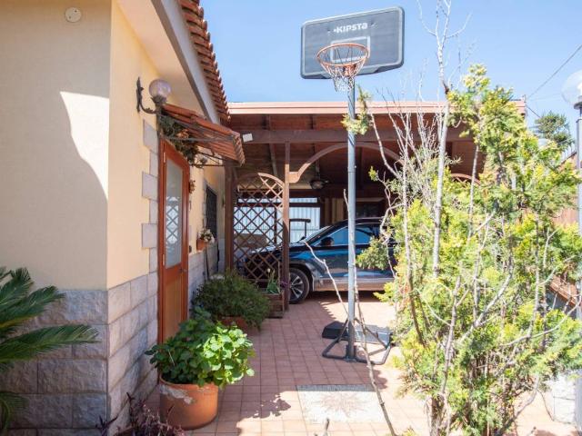 Villa in vendita a Napoli NA