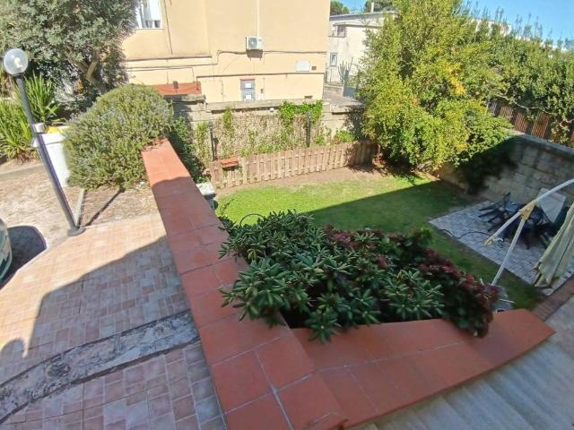 Villa in vendita a Napoli NA