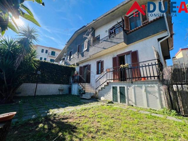 Villa in vendita a Napoli NA
