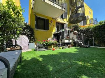 Villa in vendita a Napoli NA