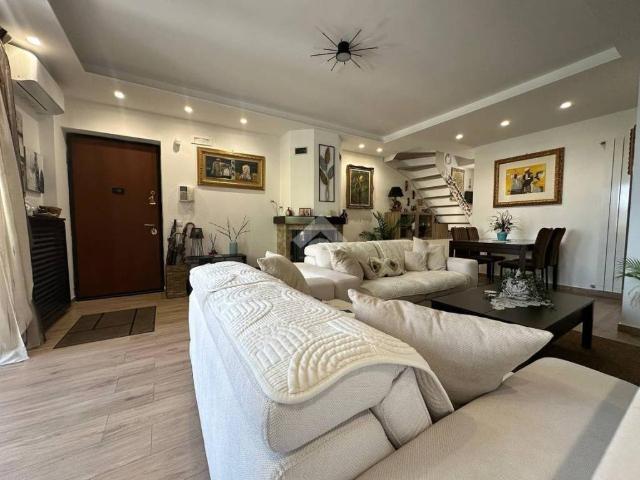 Villa in vendita a Napoli NA