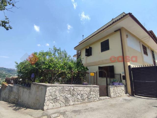 Villa in vendita a Napoli NA