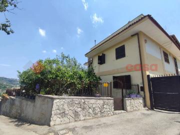 Villa in vendita a Napoli NA