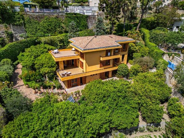 Villa in vendita a Napoli NA