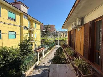 Villa in vendita a Napoli NA