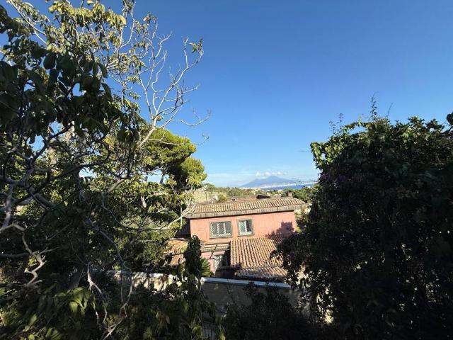 Villa in vendita a Napoli NA
