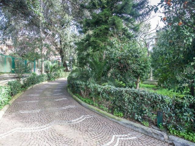 Villa in vendita a Napoli NA