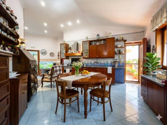 Villa in vendita a Napoli NA