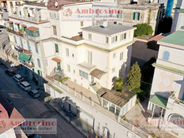 Villa in vendita a Napoli NA
