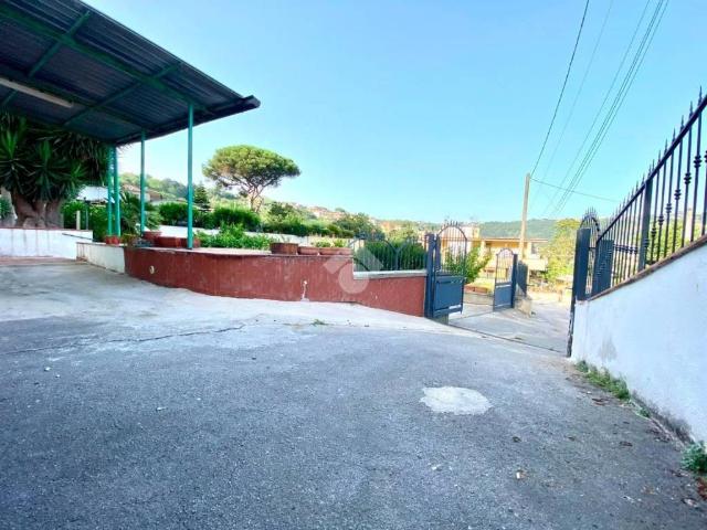 Villa in vendita a Napoli NA