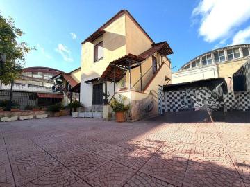 Villa in vendita a Napoli NA