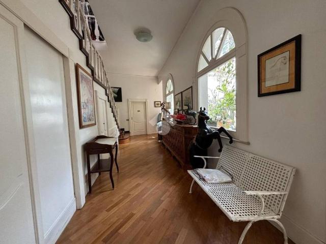 Villa in vendita a Napoli NA