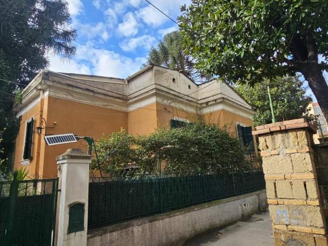 Villa in vendita a Napoli NA