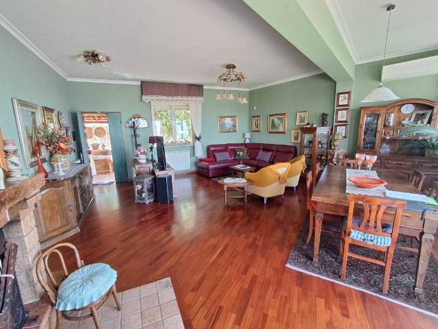Villa in vendita a Napoli NA