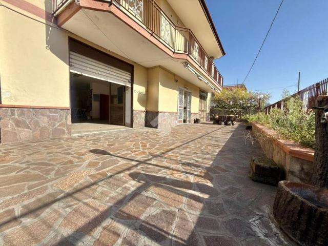 Villa in vendita a Napoli NA