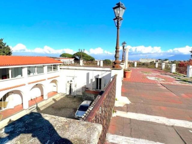 Villa in vendita a Napoli NA