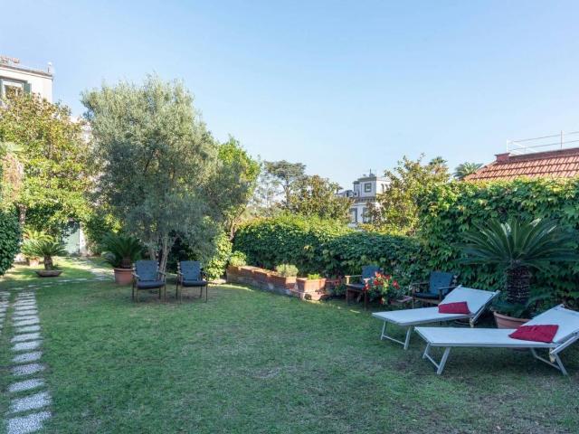 Villa in vendita a Napoli