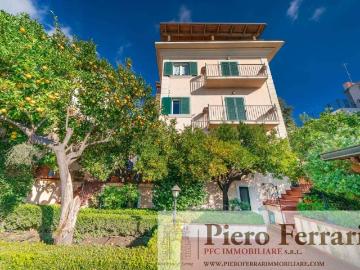 Villa in vendita a Napoli