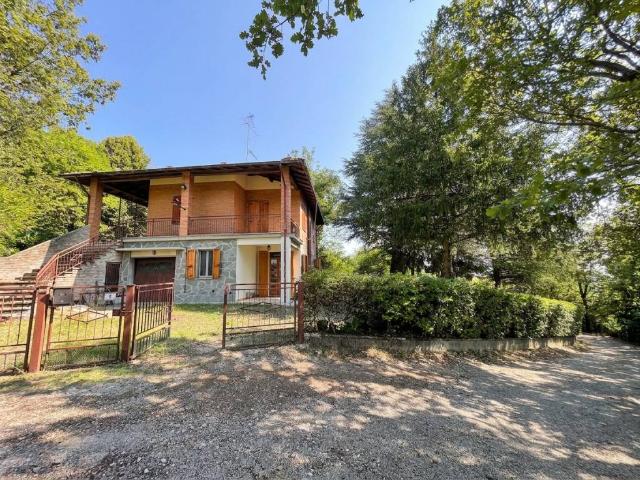 Villa in vendita a Neviano degli Arduini PR