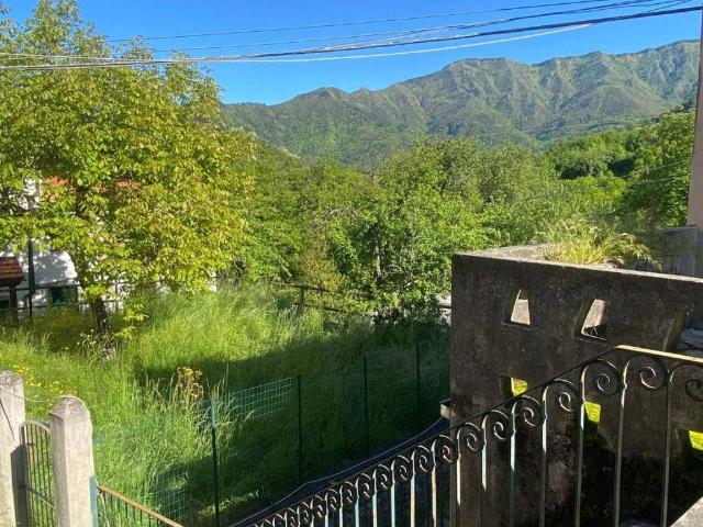 Villa in vendita a Ne GE