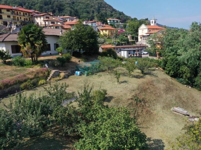 Villa in vendita a Nebbiuno NO