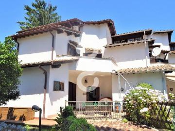 Villa in vendita a Nemi RM