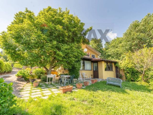 Villa in vendita a Nemi RM